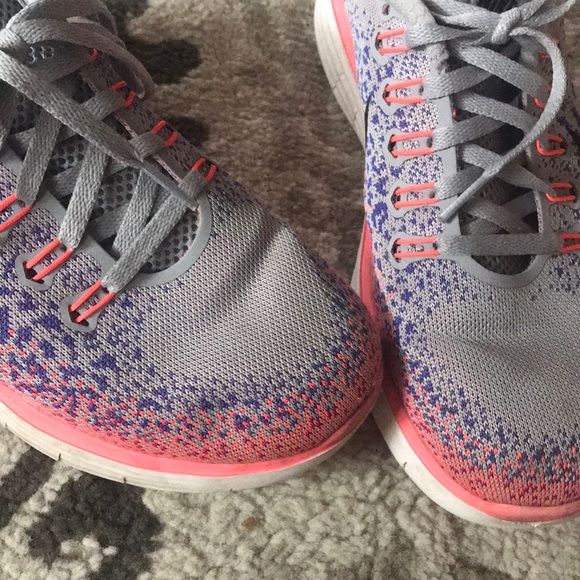 Nike Sneakers - Picture 5 of 5